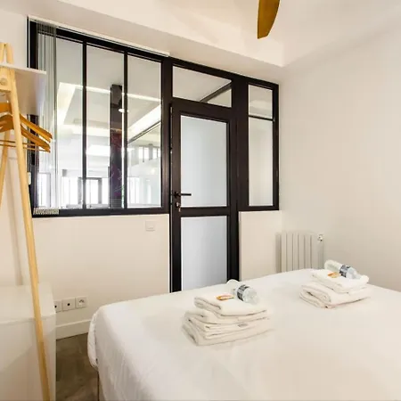 アパート Comfortable 4br 10p Bastille Voltaire パリ