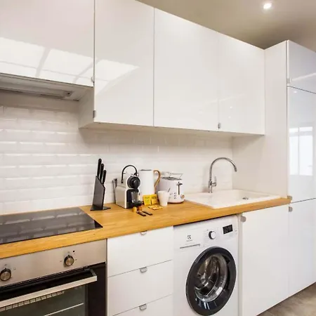 Comfortable 4br 10p Bastille Voltaire パリ