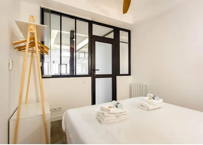 Apartment Comfortable 4br 10p Bastille Voltaire