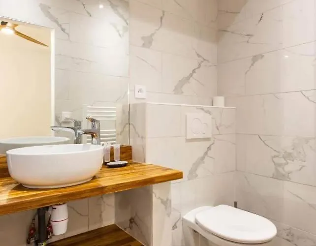 Comfortable 4br 10p Bastille Voltaire * Paris